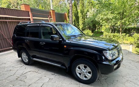 Toyota Land Cruiser 100 рестайлинг 2, 2006 год, 2 300 000 рублей, 2 фотография