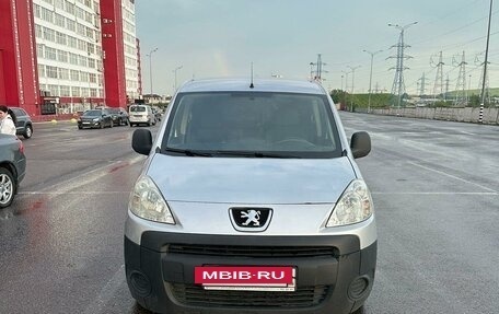 Peugeot Partner II рестайлинг 2, 2012 год, 739 000 рублей, 4 фотография