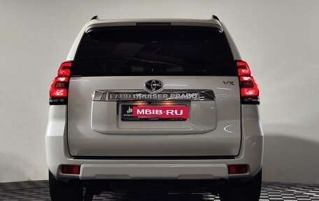 Toyota Land Cruiser Prado 150 рестайлинг 2, 2021 год, 5 899 000 рублей, 5 фотография