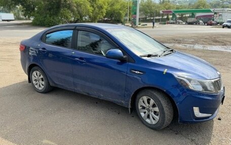 KIA Rio III рестайлинг, 2013 год, 850 000 рублей, 2 фотография