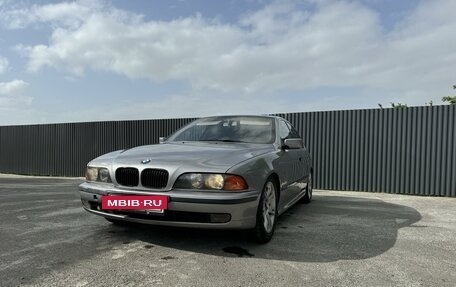 BMW 5 серия, 1998 год, 650 000 рублей, 11 фотография