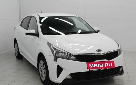 KIA Rio IV, 2020 год, 1 560 000 рублей, 3 фотография