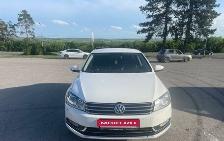 Volkswagen Passat B7, 2011 год, 1 400 000 рублей, 2 фотография