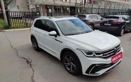 Volkswagen Tiguan II, 2021 год, 4 300 000 рублей, 5 фотография