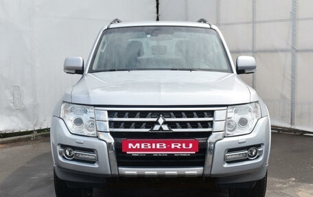 Mitsubishi Pajero IV, 2015 год, 3 147 000 рублей, 2 фотография