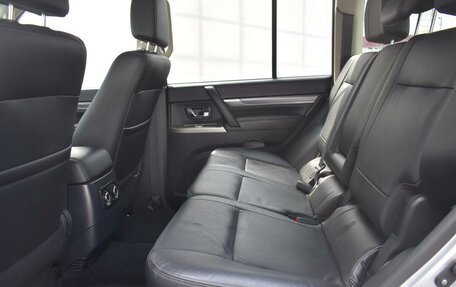 Mitsubishi Pajero IV, 2015 год, 3 147 000 рублей, 10 фотография