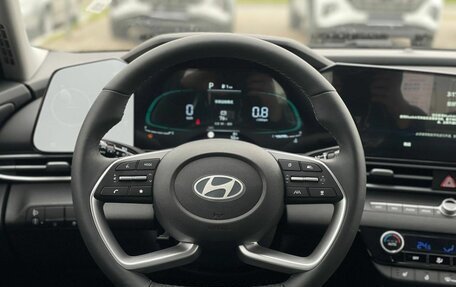 Hyundai Elantra, 2024 год, 2 550 000 рублей, 25 фотография