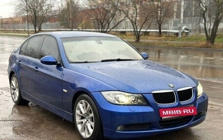 BMW 3 серия, 2008 год, 1 050 000 рублей, 2 фотография