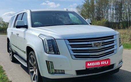 Cadillac Escalade IV, 2015 год, 4 970 000 рублей, 2 фотография