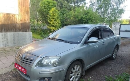 Toyota Avensis III рестайлинг, 2008 год, 1 000 000 рублей, 1 фотография