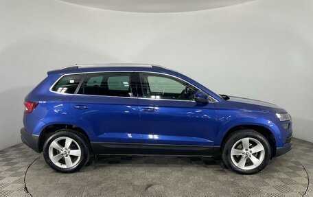 Skoda Karoq I, 2020 год, 2 380 000 рублей, 4 фотография