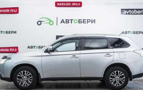 Mitsubishi Outlander III рестайлинг 3, 2013 год, 1 397 000 рублей, 2 фотография