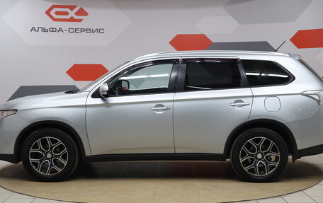 Mitsubishi Outlander III рестайлинг 3, 2014 год, 1 690 000 рублей, 8 фотография