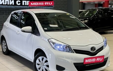 Toyota Vitz, 2012 год, 937 000 рублей, 2 фотография