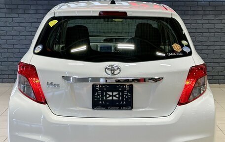 Toyota Vitz, 2012 год, 937 000 рублей, 6 фотография
