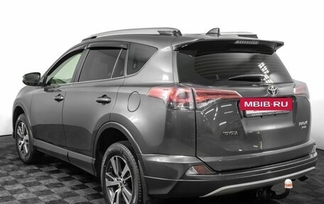 Toyota RAV4, 2016 год, 2 675 000 рублей, 7 фотография