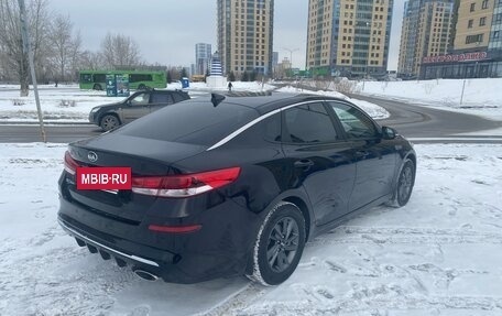 KIA Optima IV, 2018 год, 1 850 000 рублей, 9 фотография