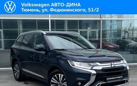 Mitsubishi Outlander III рестайлинг 3, 2020 год, 3 100 000 рублей, 1 фотография