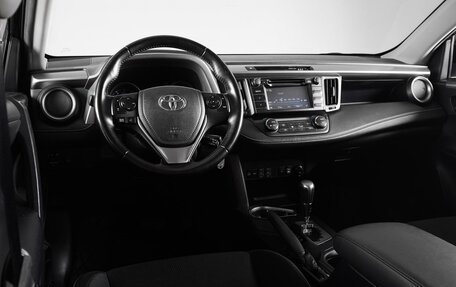 Toyota RAV4, 2015 год, 2 575 000 рублей, 6 фотография
