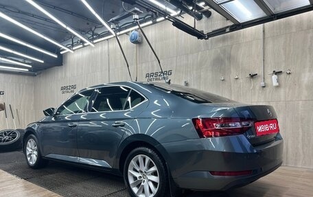 Skoda Superb III рестайлинг, 2018 год, 2 300 000 рублей, 5 фотография