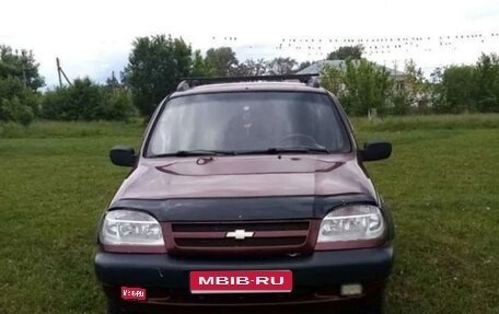 Chevrolet Niva I рестайлинг, 2004 год, 330 000 рублей, 1 фотография