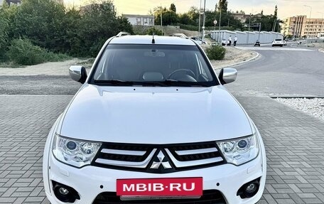 Mitsubishi Pajero Sport II рестайлинг, 2014 год, 2 250 000 рублей, 3 фотография