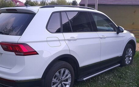 Volkswagen Tiguan II, 2021 год, 3 150 000 рублей, 4 фотография