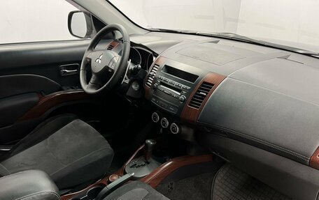 Mitsubishi Outlander III рестайлинг 3, 2007 год, 1 040 000 рублей, 11 фотография