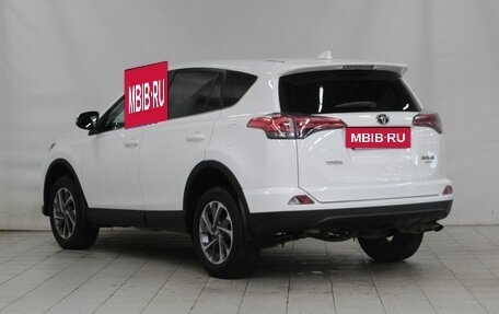 Toyota RAV4, 2018 год, 2 999 000 рублей, 7 фотография