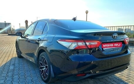 Toyota Camry, 2021 год, 3 799 000 рублей, 6 фотография