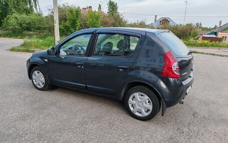 Renault Logan I, 2010 год, 600 000 рублей, 3 фотография