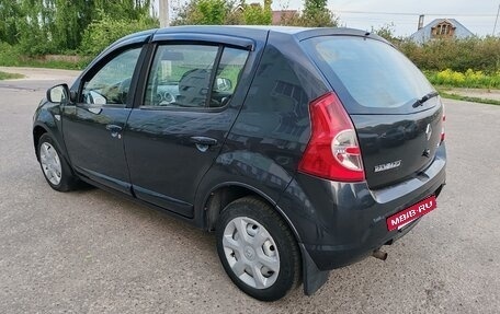 Renault Logan I, 2010 год, 600 000 рублей, 2 фотография