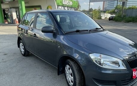 Skoda Fabia II, 2013 год, 830 000 рублей, 2 фотография