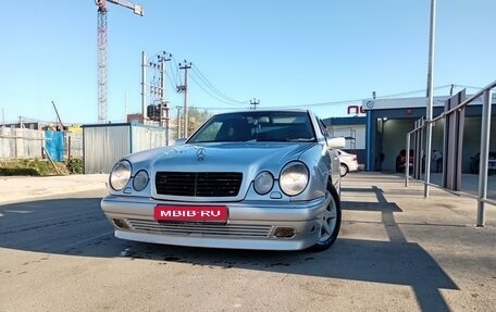 Mercedes-Benz E-Класс, 1998 год, 499 999 рублей, 1 фотография