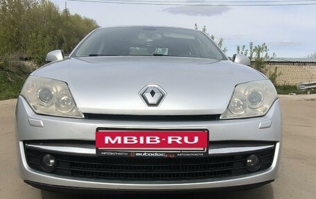 Renault Laguna III рестайлинг, 2008 год, 950 000 рублей, 2 фотография