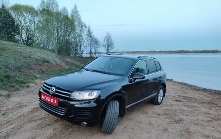 Volkswagen Touareg III, 2012 год, 2 385 000 рублей, 1 фотография