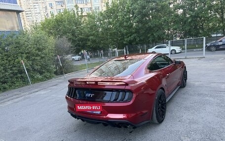 Ford Mustang VI рестайлинг, 2021 год, 4 900 000 рублей, 8 фотография