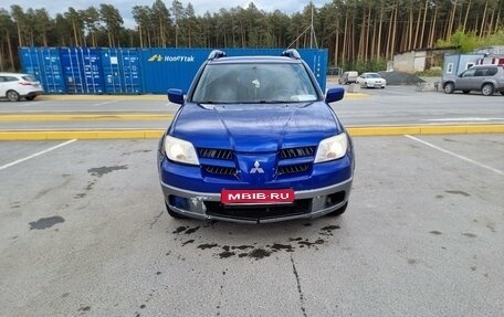 Mitsubishi Outlander III рестайлинг 3, 2004 год, 650 000 рублей, 1 фотография