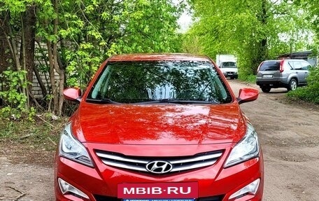 Hyundai Solaris II рестайлинг, 2015 год, 1 240 000 рублей, 5 фотография