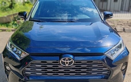 Toyota RAV4, 2020 год, 3 350 000 рублей, 2 фотография