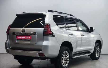 Toyota Land Cruiser Prado 150 рестайлинг 2, 2019 год, 7 100 000 рублей, 5 фотография