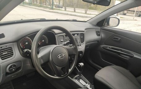 KIA Rio II, 2010 год, 699 000 рублей, 10 фотография