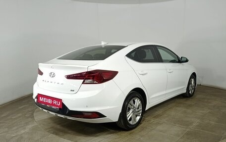 Hyundai Elantra VI рестайлинг, 2019 год, 1 780 000 рублей, 5 фотография