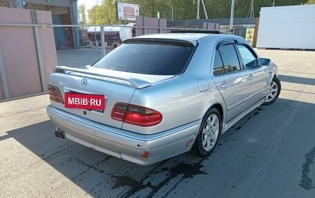 Mercedes-Benz E-Класс, 1998 год, 499 999 рублей, 5 фотография