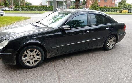 Mercedes-Benz E-Класс, 2004 год, 1 100 000 рублей, 2 фотография