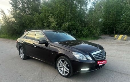 Mercedes-Benz E-Класс, 2011 год, 1 600 000 рублей, 2 фотография