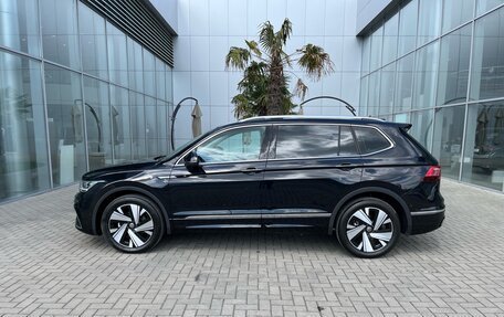 Volkswagen Tiguan II, 2023 год, 4 550 000 рублей, 5 фотография