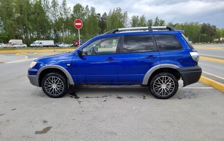 Mitsubishi Outlander III рестайлинг 3, 2004 год, 650 000 рублей, 4 фотография