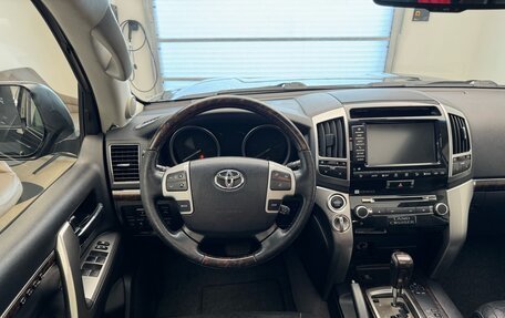 Toyota Land Cruiser 200, 2014 год, 3 870 000 рублей, 17 фотография