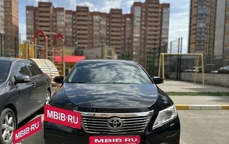 Toyota Camry, 2014 год, 2 000 000 рублей, 2 фотография